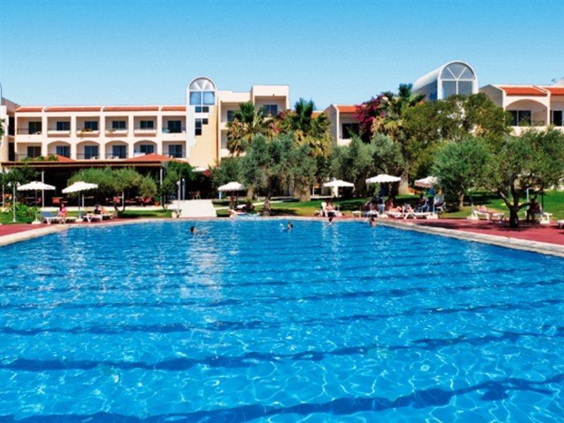 Marianna Palace Hotel Колимбия Екстериор снимка
