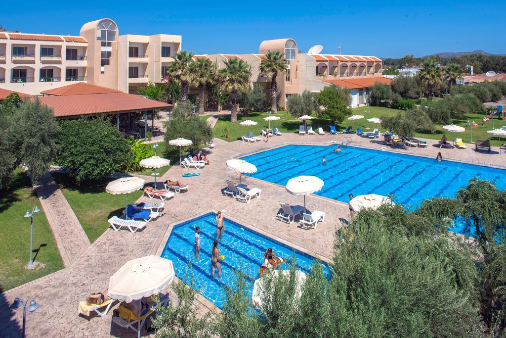 Marianna Palace Hotel Колимбия Екстериор снимка